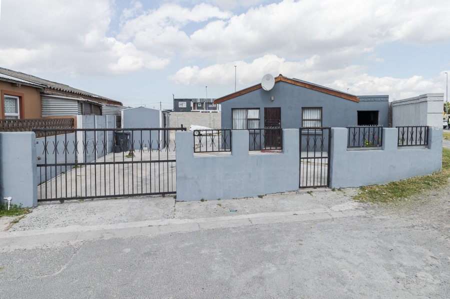 4 Bedroom Property for Sale in Voorbrug Western Cape